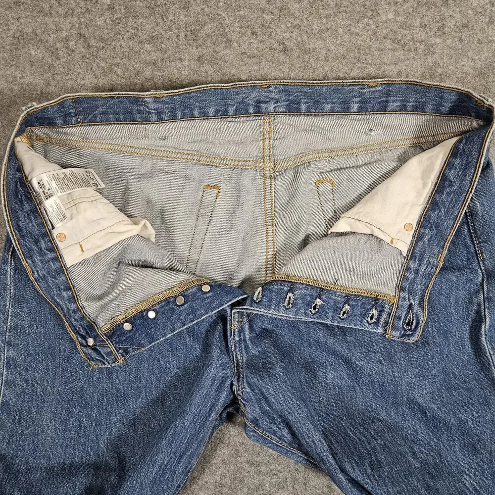 Levis this pair